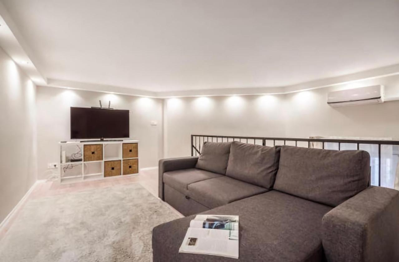 Ferienwohnung Akacfa 62 Dowtown 2Br Wifi+Ac Budapest Exterior foto