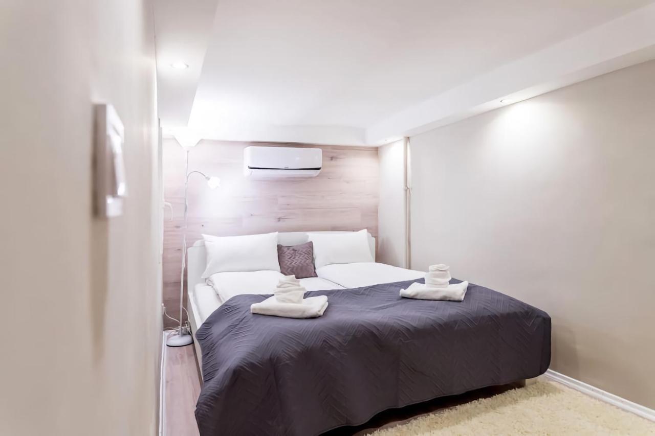 Ferienwohnung Akacfa 62 Dowtown 2Br Wifi+Ac Budapest Exterior foto